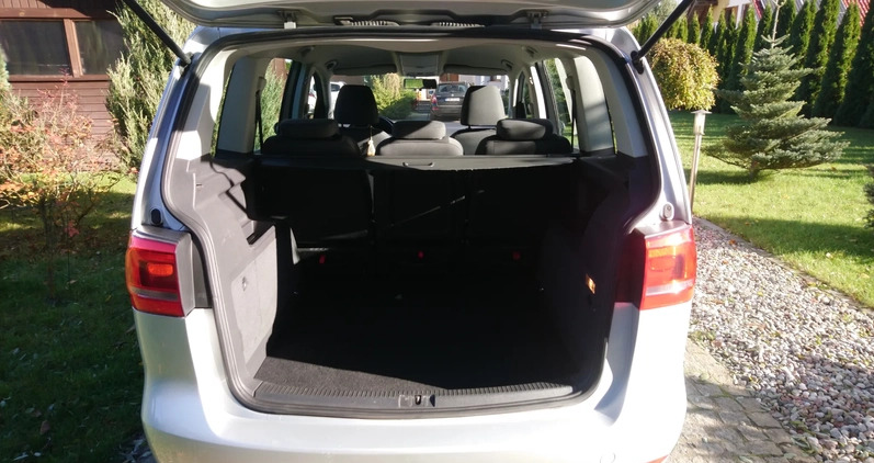 Volkswagen Touran cena 19900 przebieg: 397000, rok produkcji 2010 z Witnica małe 154